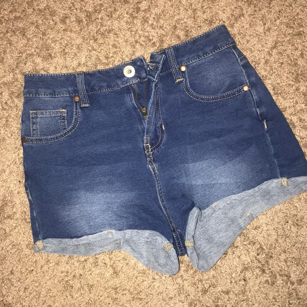 High waisted stretchy mom jean short